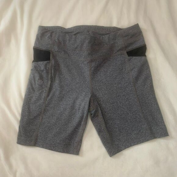 Athleta Gray Black Athletic Yoga Workout Bike Shorts Biker Pockets Size Medium - Picture 1 of 7
